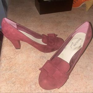 💕Burgundy Madeline Stuart Heels in size 7